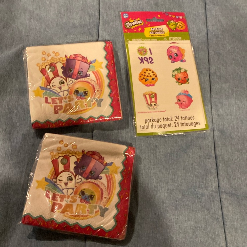 New NWT Shopkins napkins and tattoos